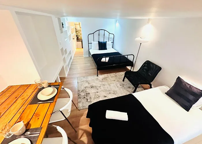 Central Lisbon Flat, Best Location In Town